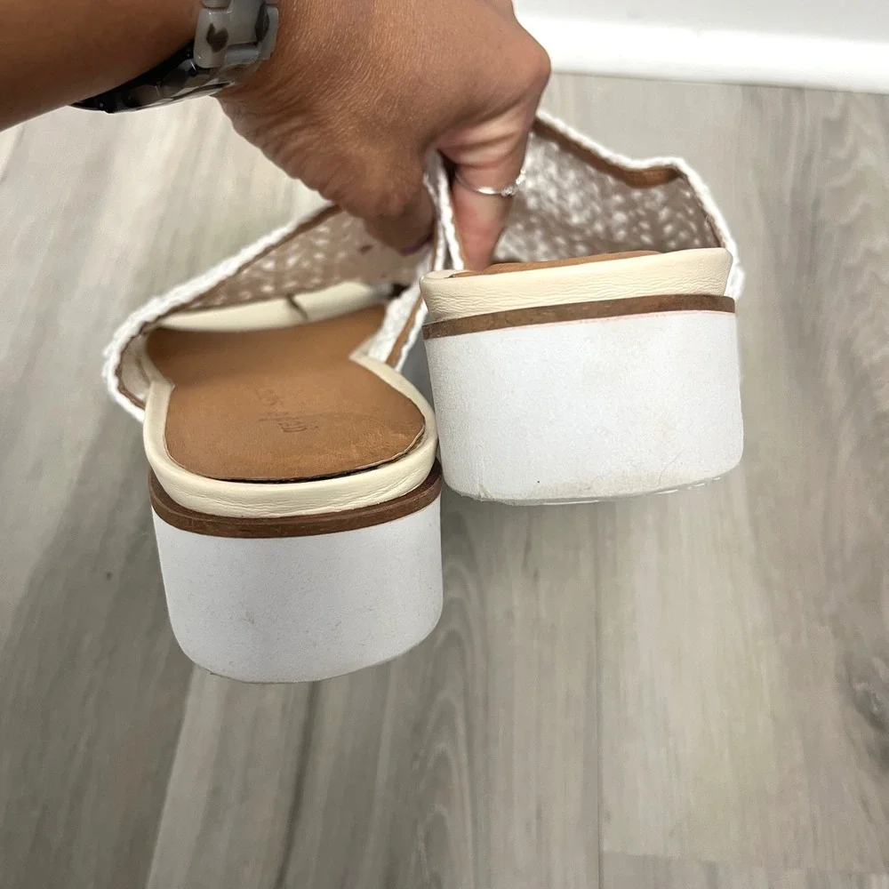 Gentle Souls Sandals Women's‎ 9.5 Lavern White Woven Crochet Platform Slide